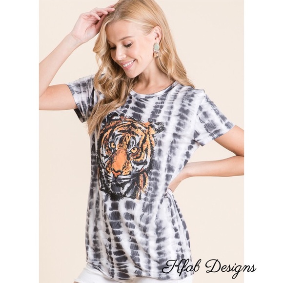 ❤️LAST 1! Soft Tie Dye Tiger Print 🐯 Knit Top! - Picture 3 of 8
